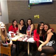 He dado clases particulares para niños y he dado una formación, ya que me iba a ir a Rumanía a ser profesora de Castellano